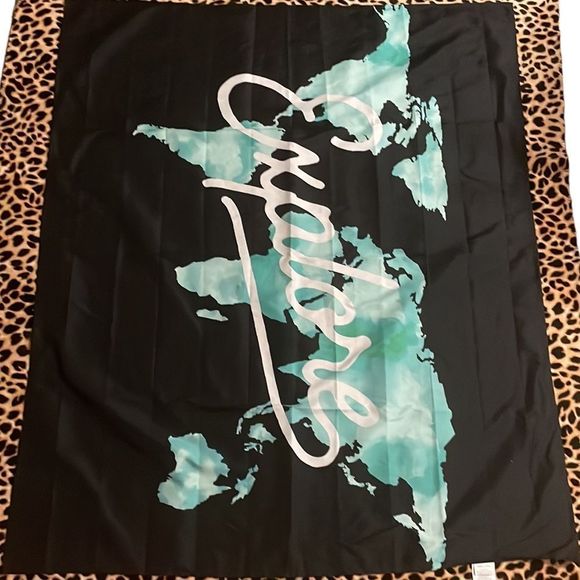 NWB “EXPLORE THE WORLD” TAPESTRY 50”x60” - Picture 3 of 5